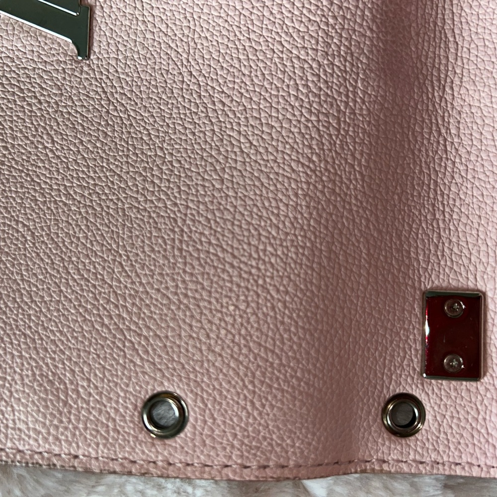 Louis Vuitton lockme II grommet  leather Crossbody & chain bag - Picture 14 of 15